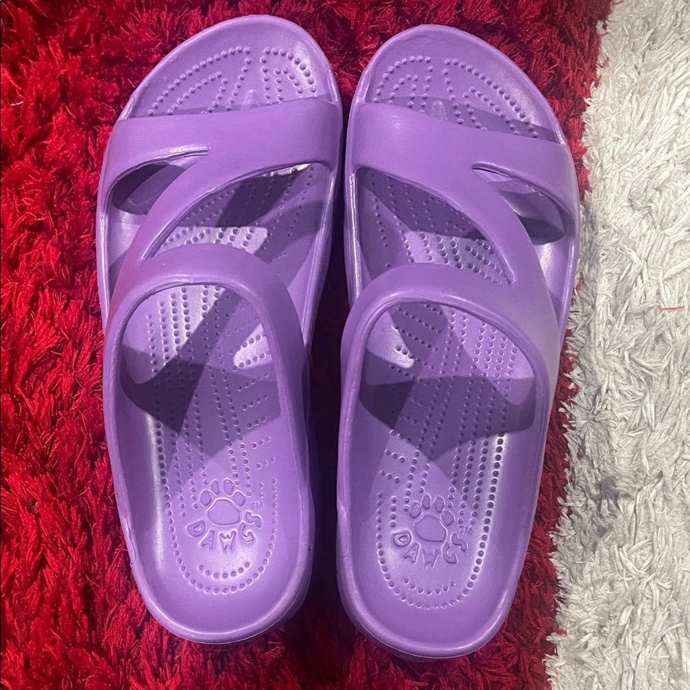 Dawgs Lavender Slide Sandals